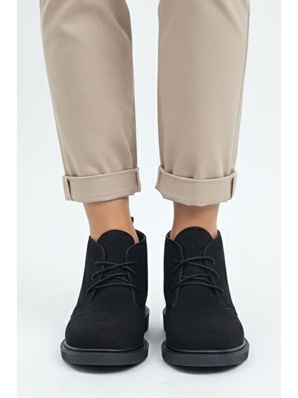 Kadın Siyah Bağcıklı Yarım Süet Bot - 27906-SIYAH-2