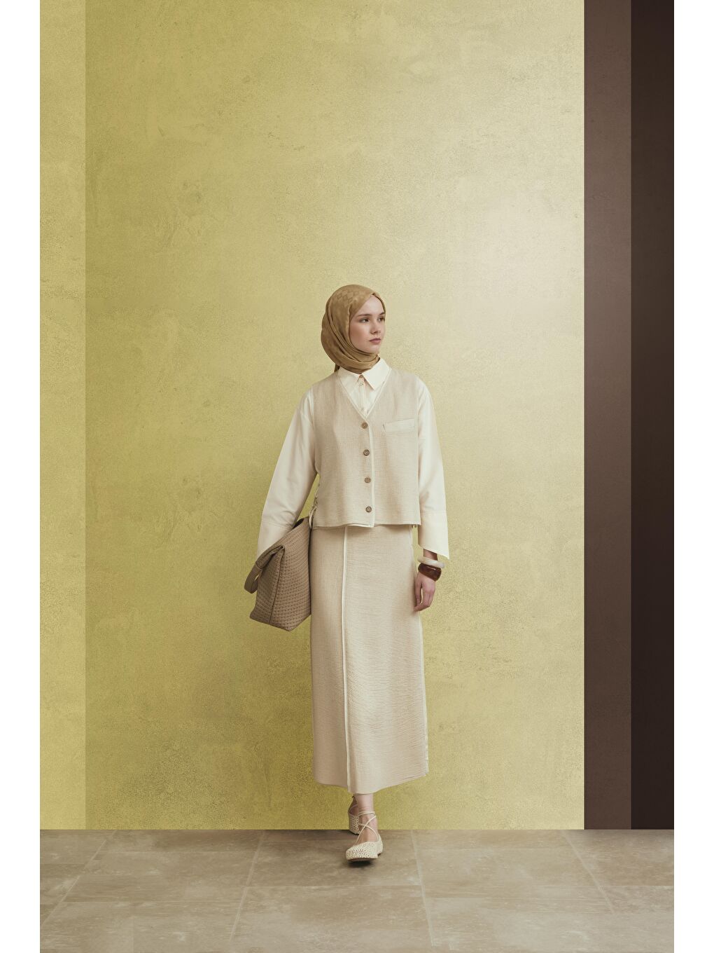 Bej Hasır Dokulu Yelekli Takım 25Y6028 Aytaşı