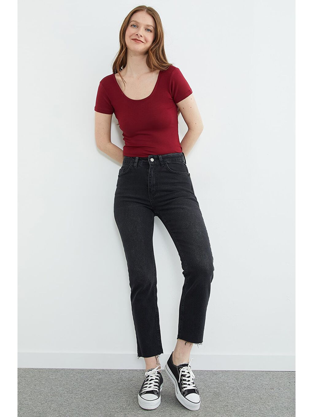 Bordo Basic U Yaka Crop Tişört-1