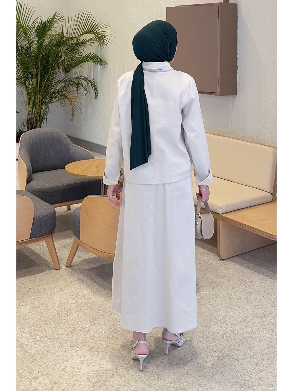 Bej Cep Detaylı İkili Etek Tesettür Takım Taş-3