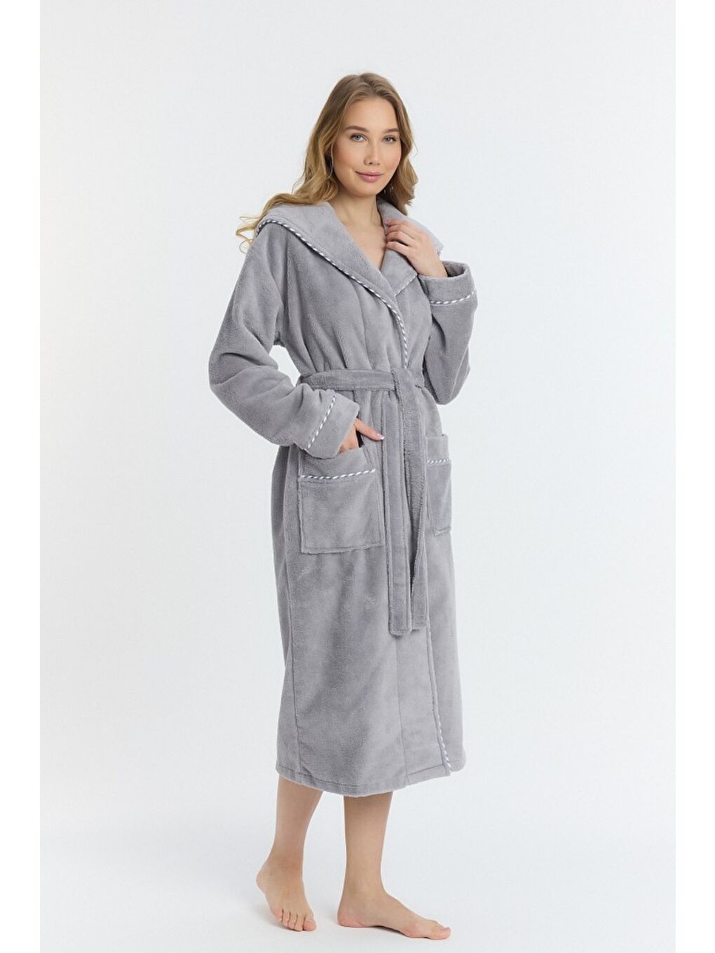 Gri Triga Kapüşonlu Kadın Bornozu %100 Pamuk-3