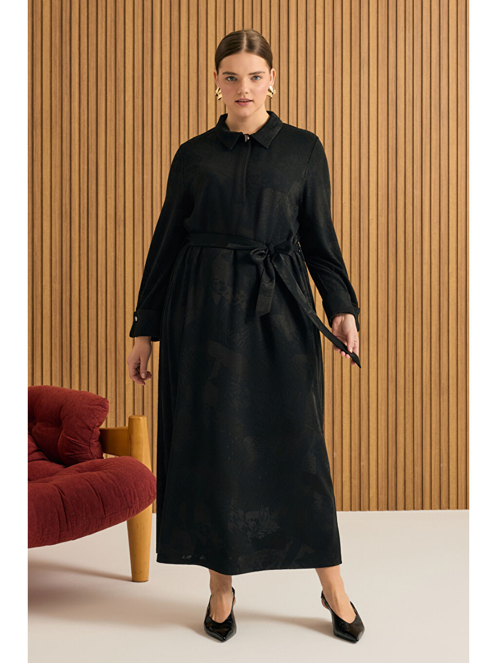 Siyah Jakarlı Örme Elbise-1