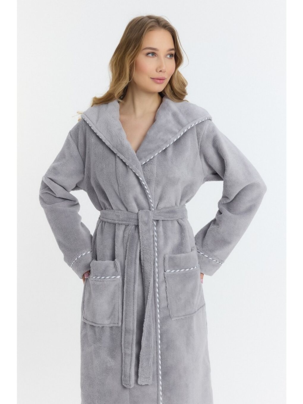 Gri Triga Kapüşonlu Kadın Bornozu %100 Pamuk-5