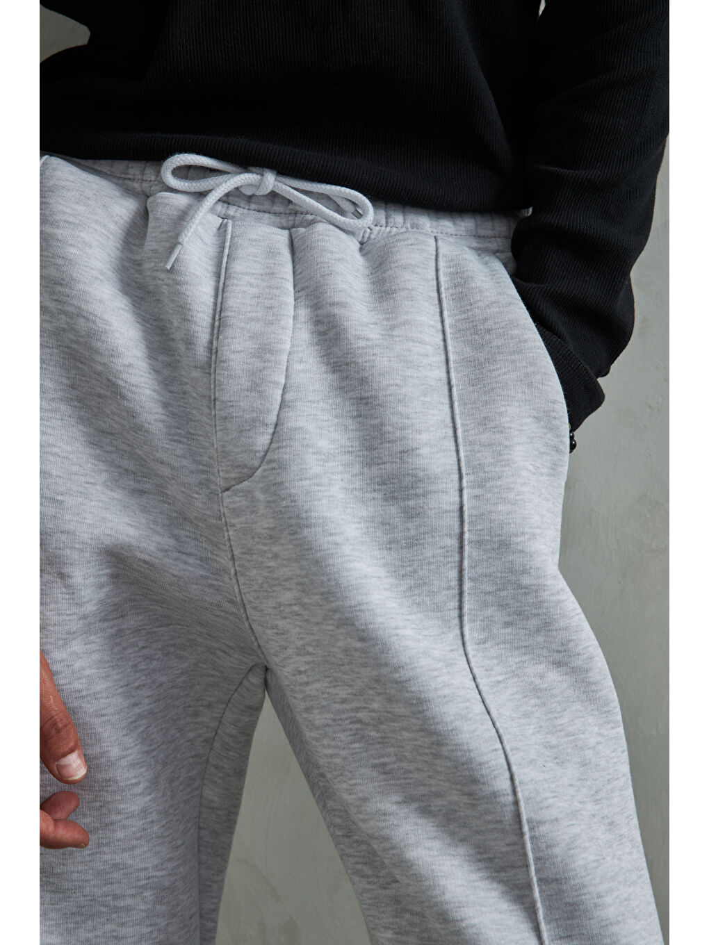 Gri Erkek Önü Dikiş Detaylı Baggy Eşofman Altı-4