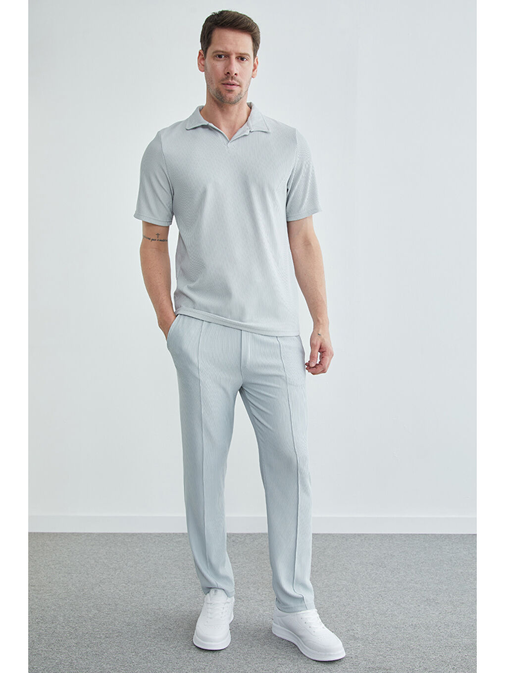 Gri Beli Lastikli Fitilli Çimalı Pantolon