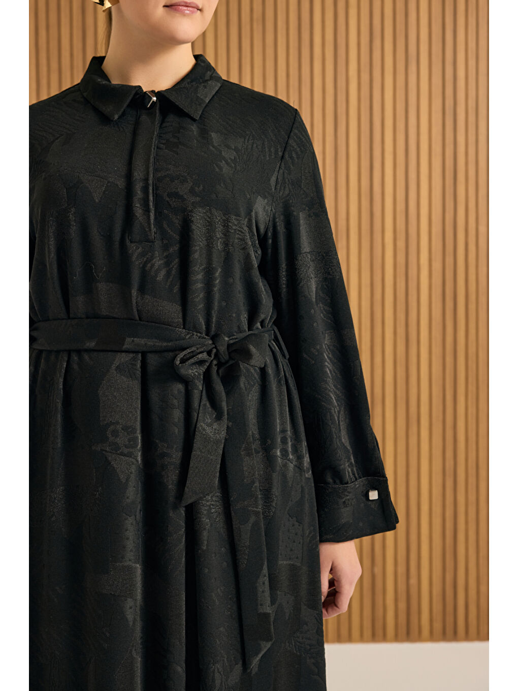 Siyah Jakarlı Örme Elbise-5