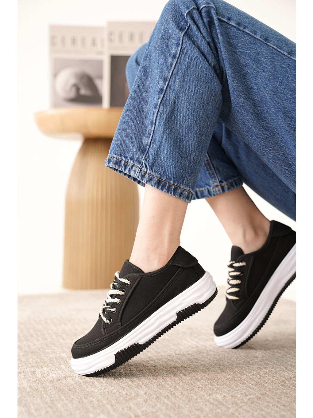 Siyah D094 Kadın Sneaker Yüksek Taban Bağcıklı Bez Spor Ayakkabı-4