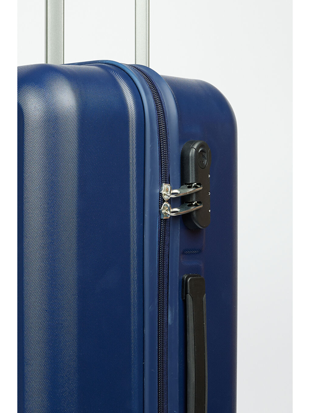 Erkek Lacivert Büyük Boy Valiz-3