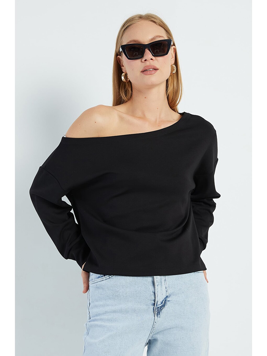 Siyah Basic Kayık Yaka Modal Sweatshirt-4