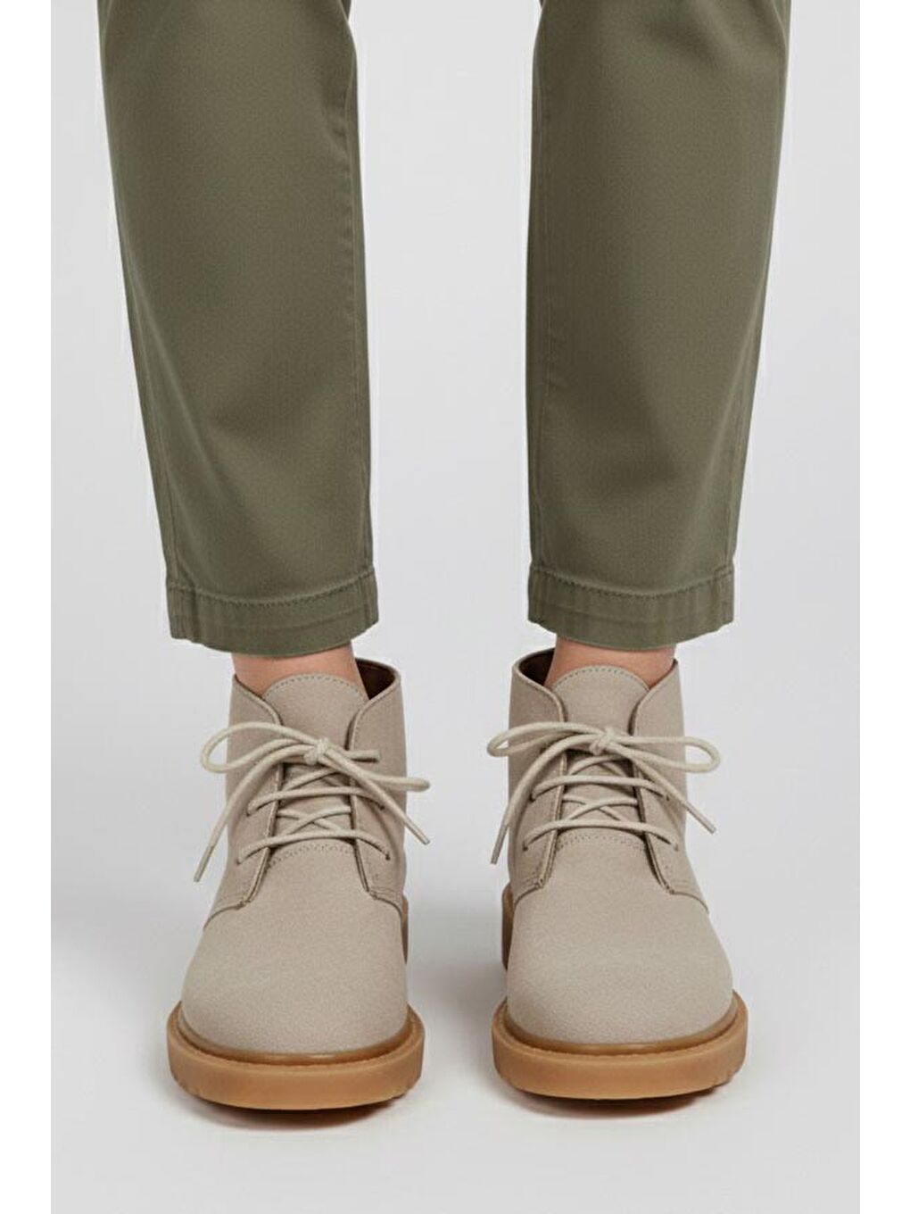 Ekru Kadın Krem Bağcıklı Yarım Süet Bot - 27906-KREM-2