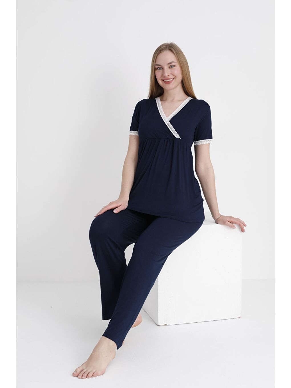 Lacivert Dantel Şeritli V Yaka Sabahlıklı Hamile ve Lohusa Pijama Takımı-2