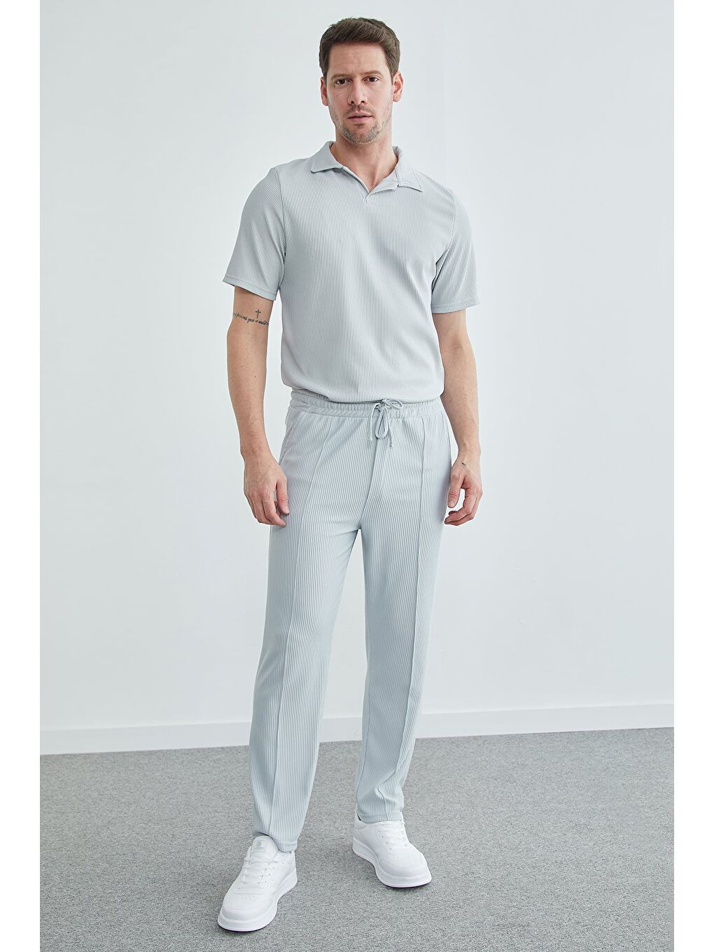 Gri Beli Lastikli Fitilli Çimalı Pantolon-4