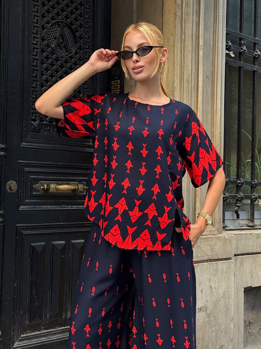 Lacivert Viskon Kumaş Desenli Bol Paça Alt Üst Takım-1