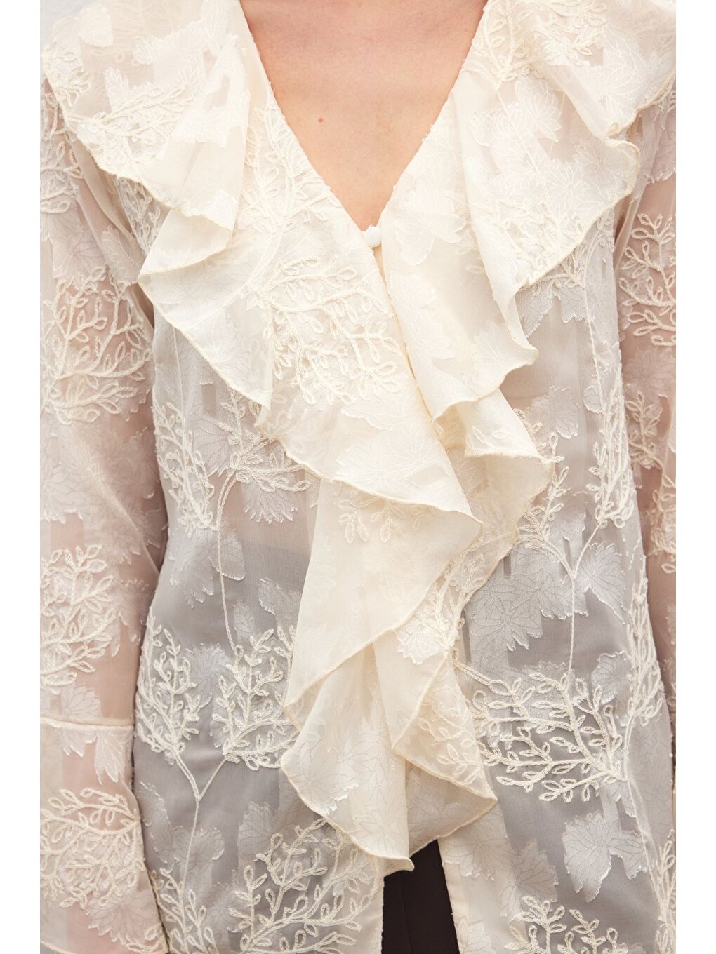 Fırfır Detaylı Nakışlı Gömlek - Bej-6