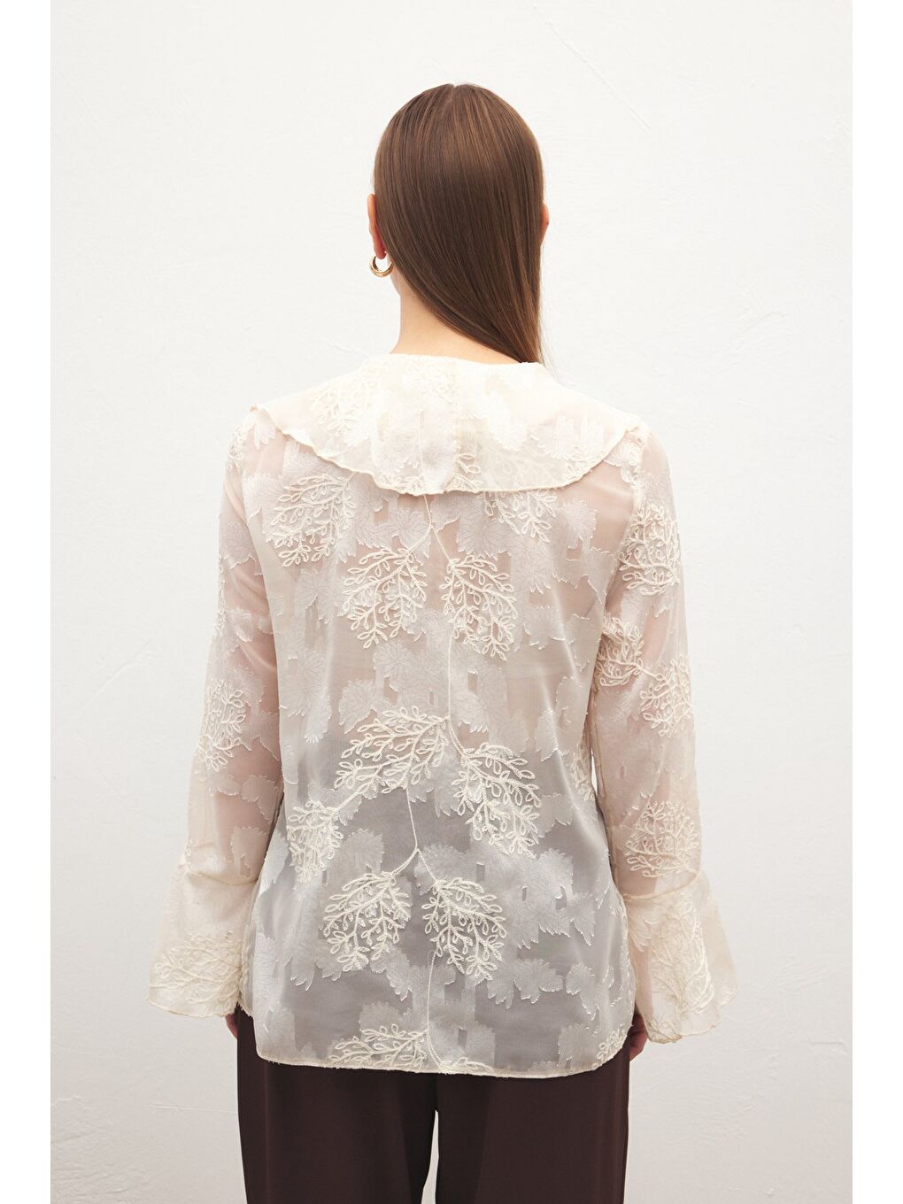 Fırfır Detaylı Nakışlı Gömlek - Bej-7