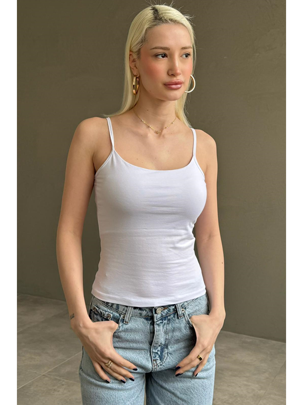 Beyaz Ayarlanabilir Kopçalı Askı Kadın Atlet Mg2676-4