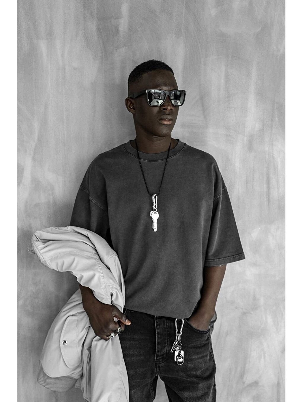 Erkek Slogan İşlemeli Yıkamalı Oversize Tişört Siyah-1