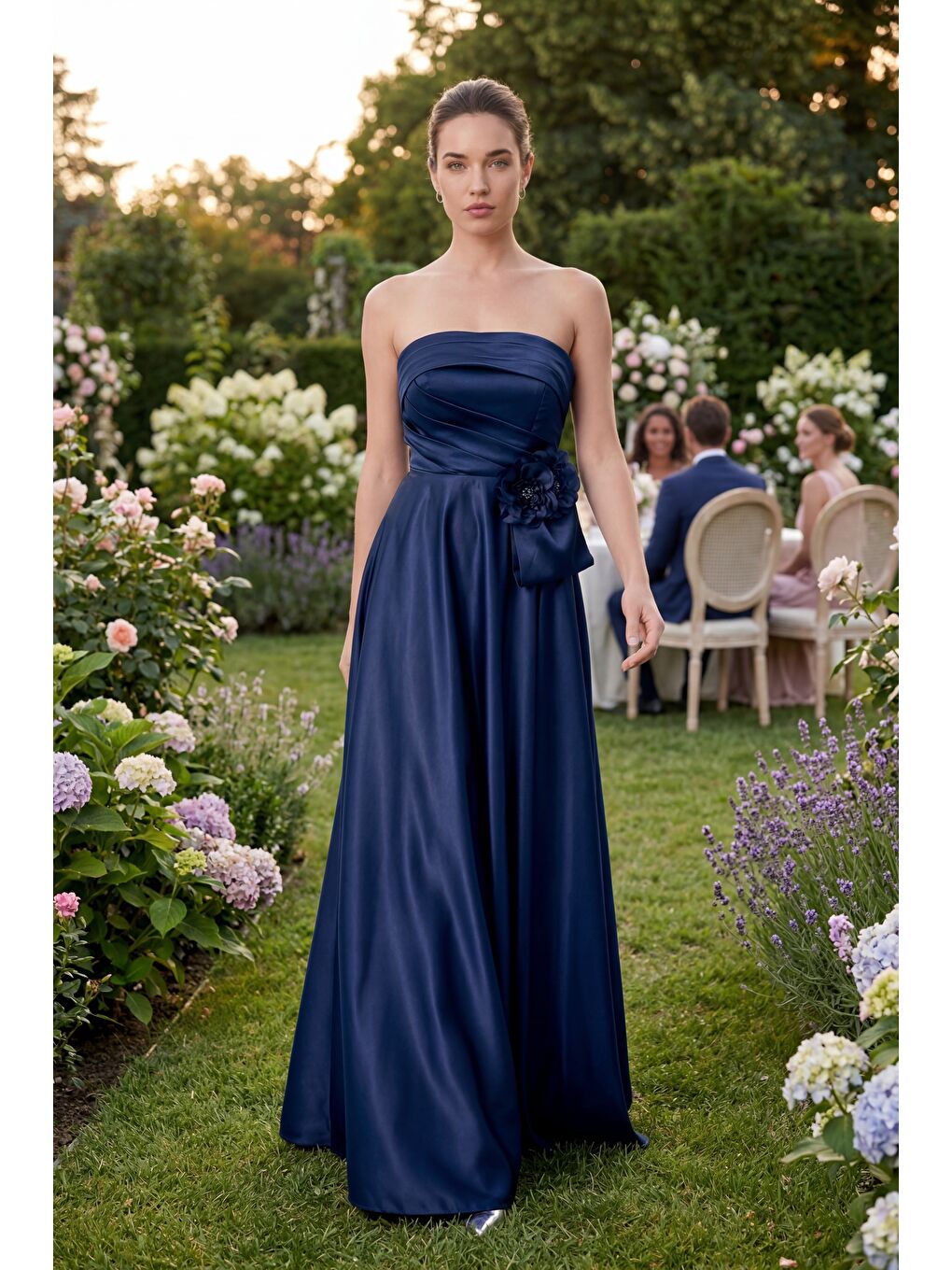 Kadın Lacivert Straplez Yaka Çiçek Detaylı Uzun Söz Nişan Nikah Abiye-4