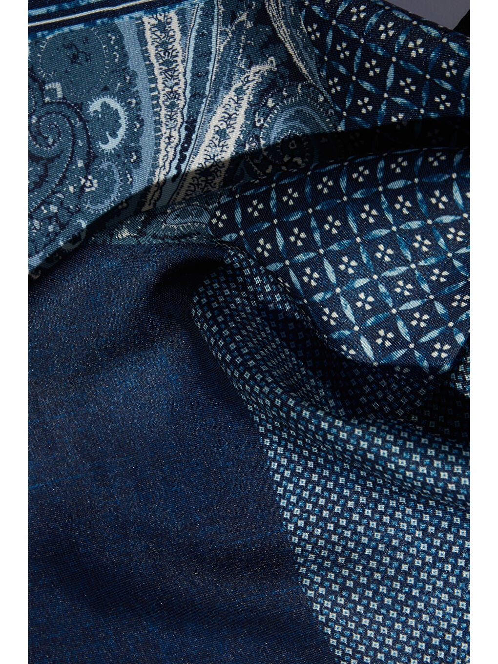 Erkek Lacivert-Mavi Desenli Mendil-2