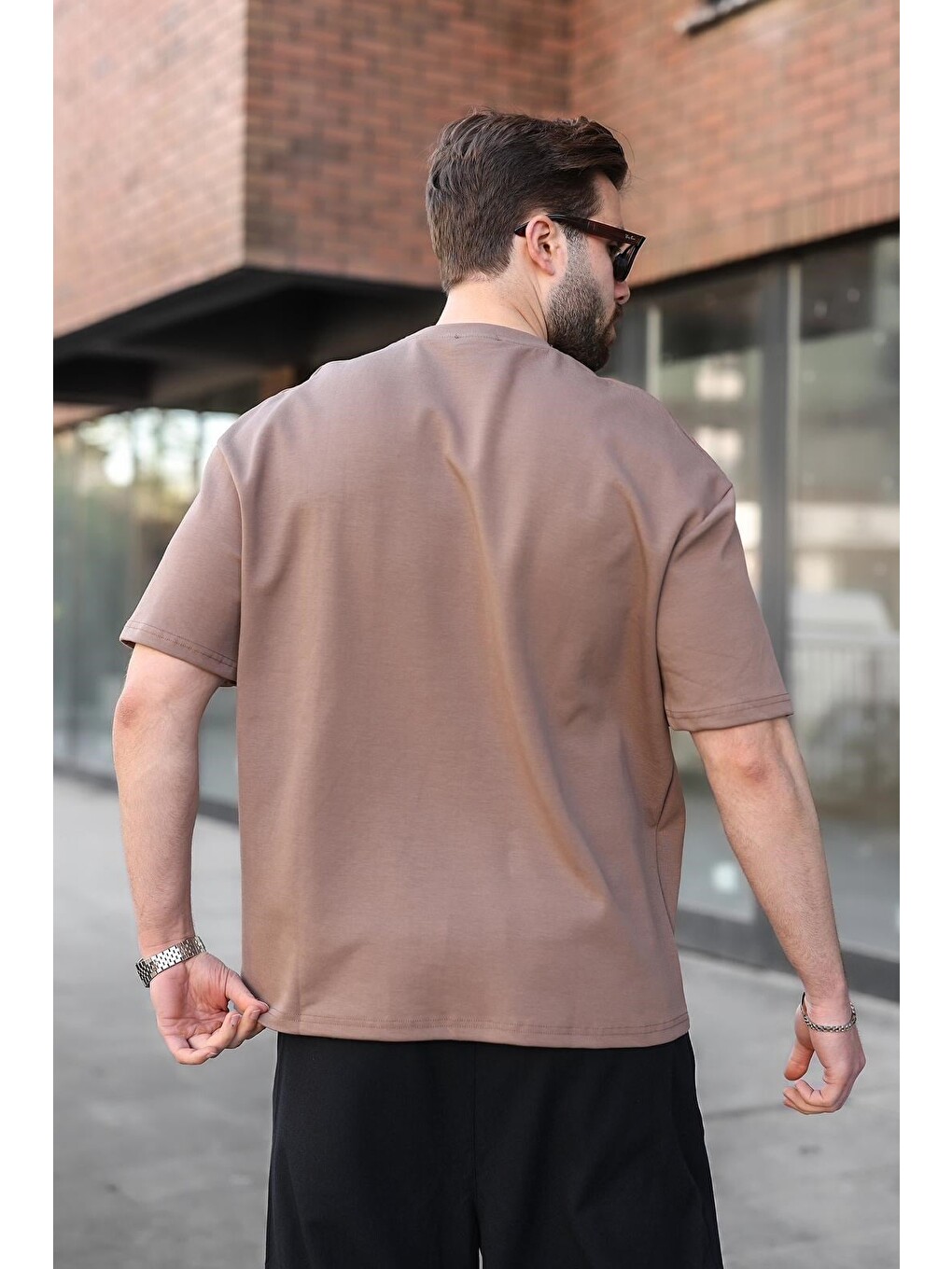 Kahverengi Bisiklet Yaka Oversize Erkek Tişört E7176-1