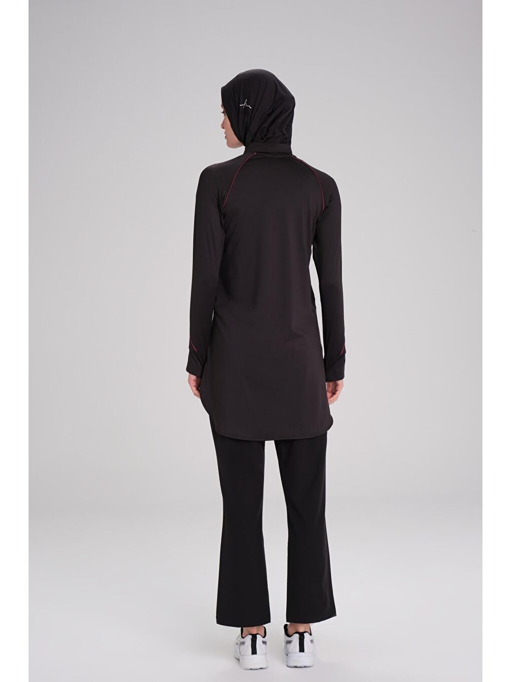 Active H-Per Biyeli Uzun Kollu Fermuarlı Yaka Siyah Tesettür Antrenman Tişörtü Act-18-4