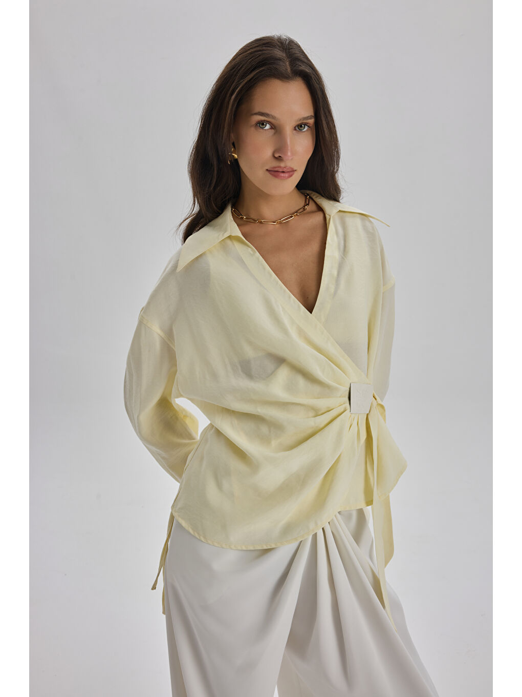 Asteria Bağlama Detay Sarı Dökümlü Gömlek-3