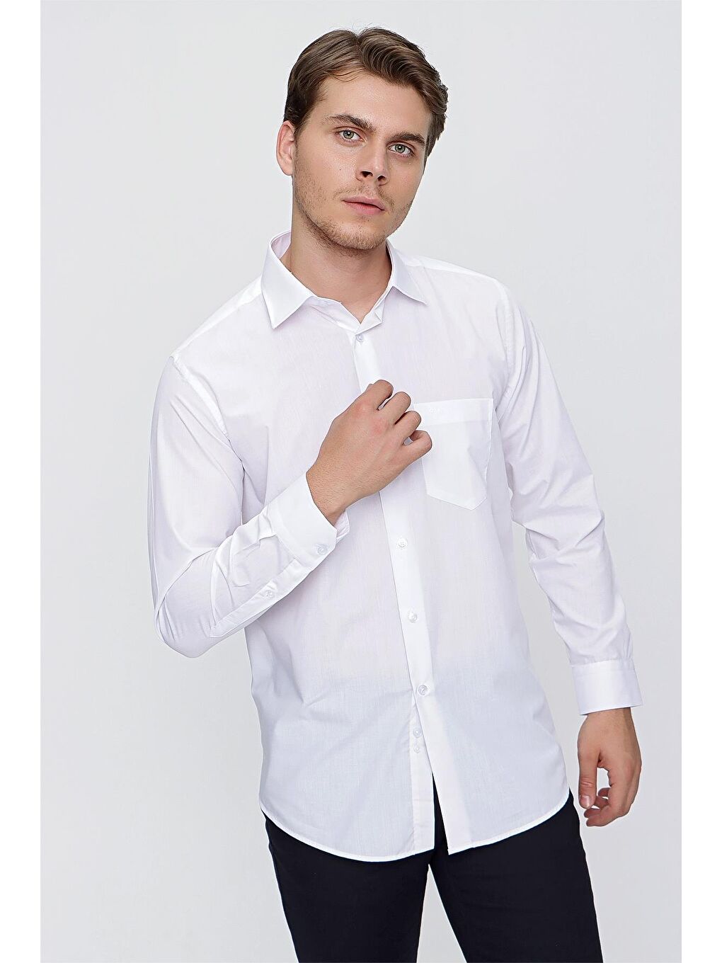 Beyaz Uzun Kol Düz Bez Ayağı Sert Yaka Cep 30 Pamuklu Basic Comfort Fit Gömlek 1004250051_600-5