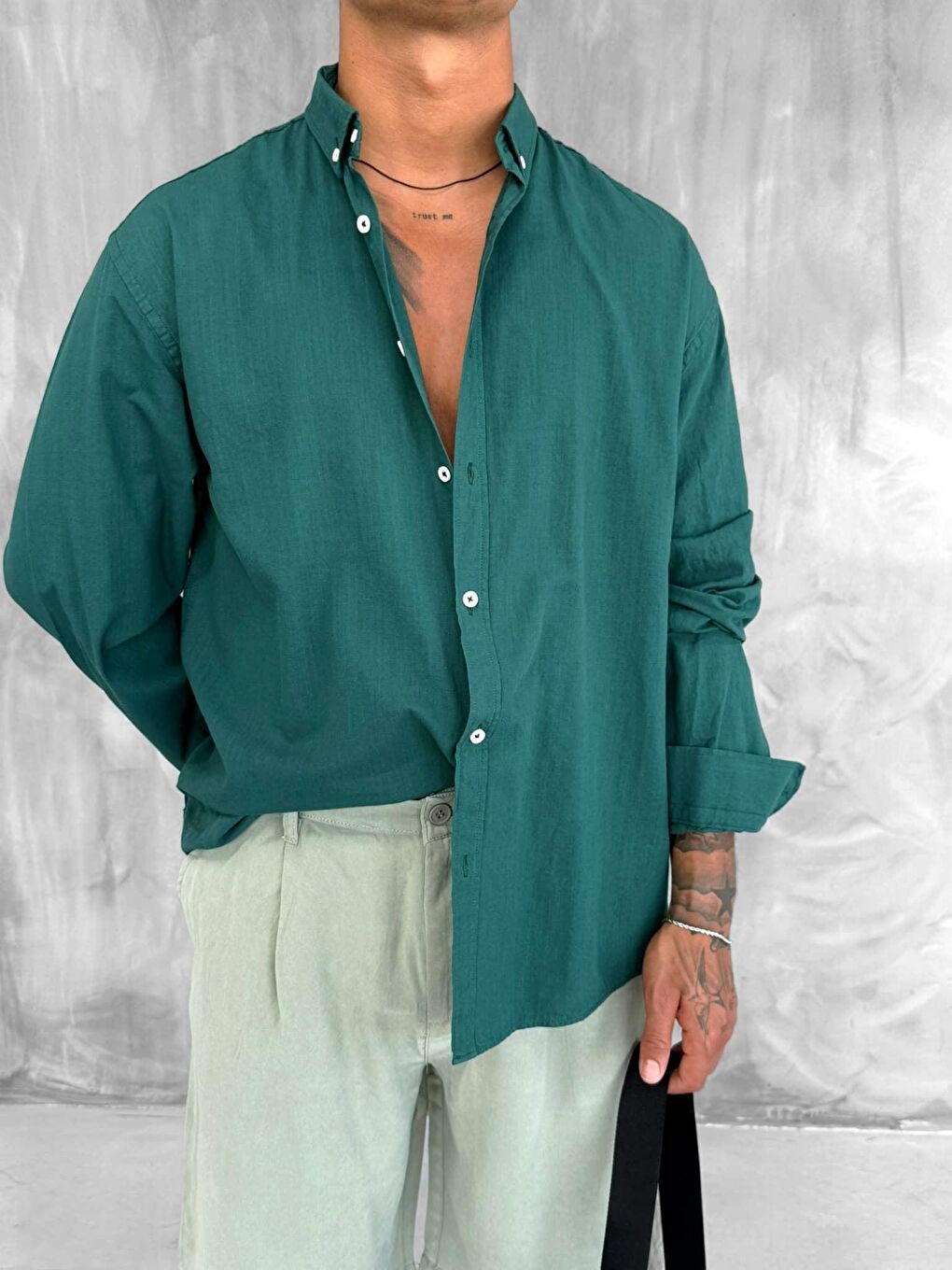 Erkek Relax Fit Rahat Kesim İnce Gömlek Koyu Yeşil-1
