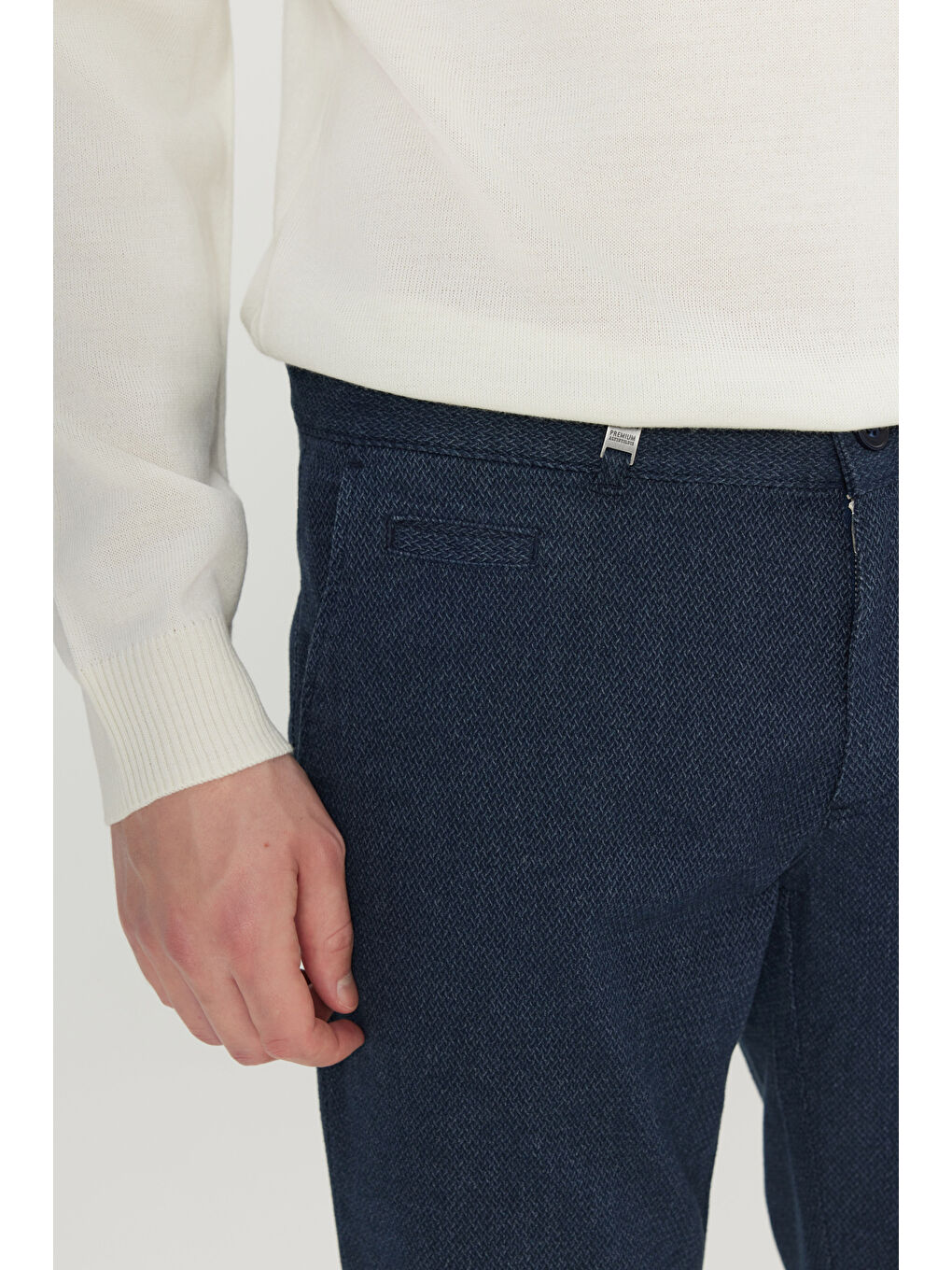 Erkek Lacivert Pamuklu Slim Fit Dar Kesim Yan Cepli Armürlü Esnek Casual Pantolon-3