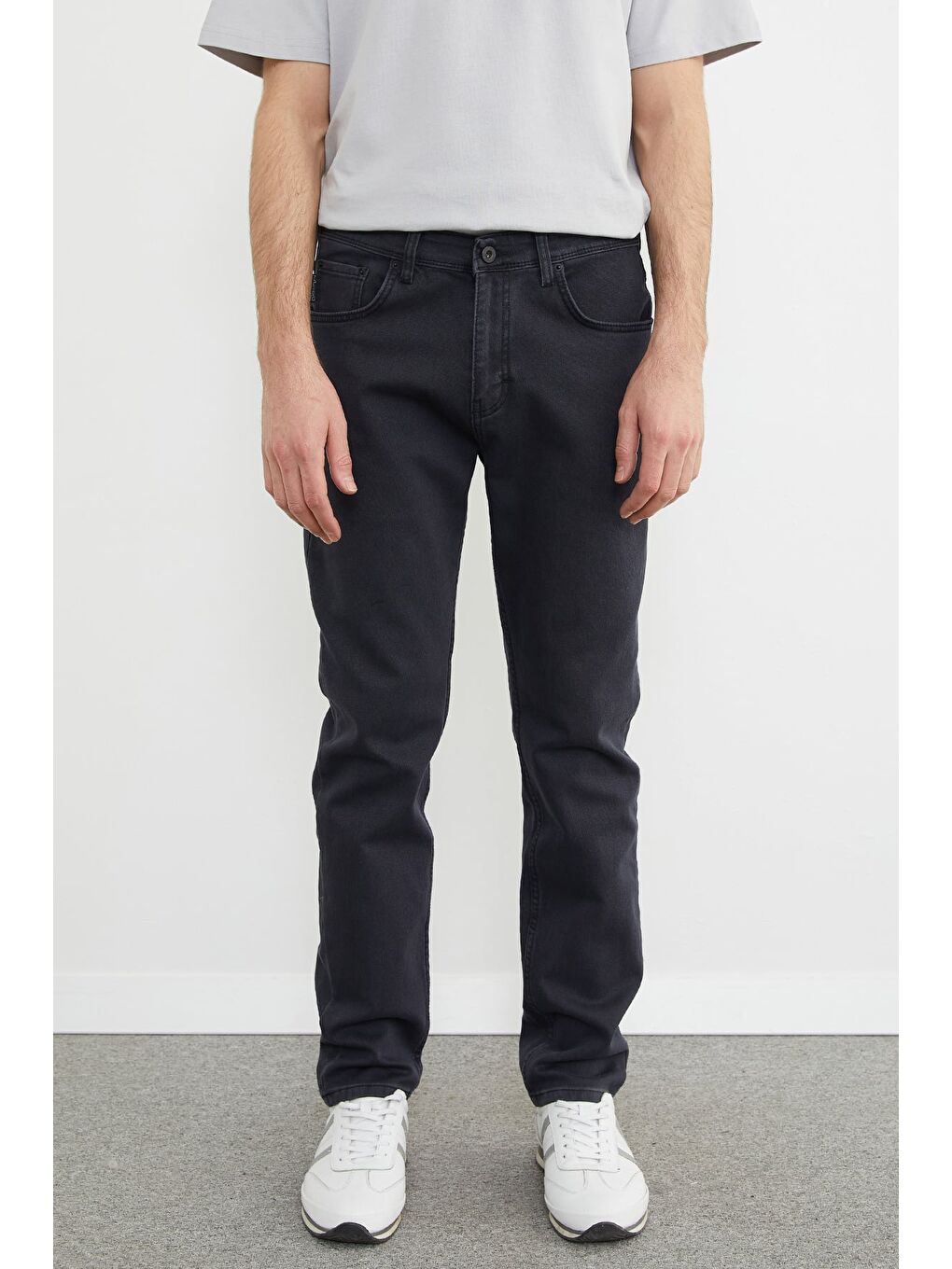 Siyah Büyük Beden Regular Fit Normal Bel Jean-4