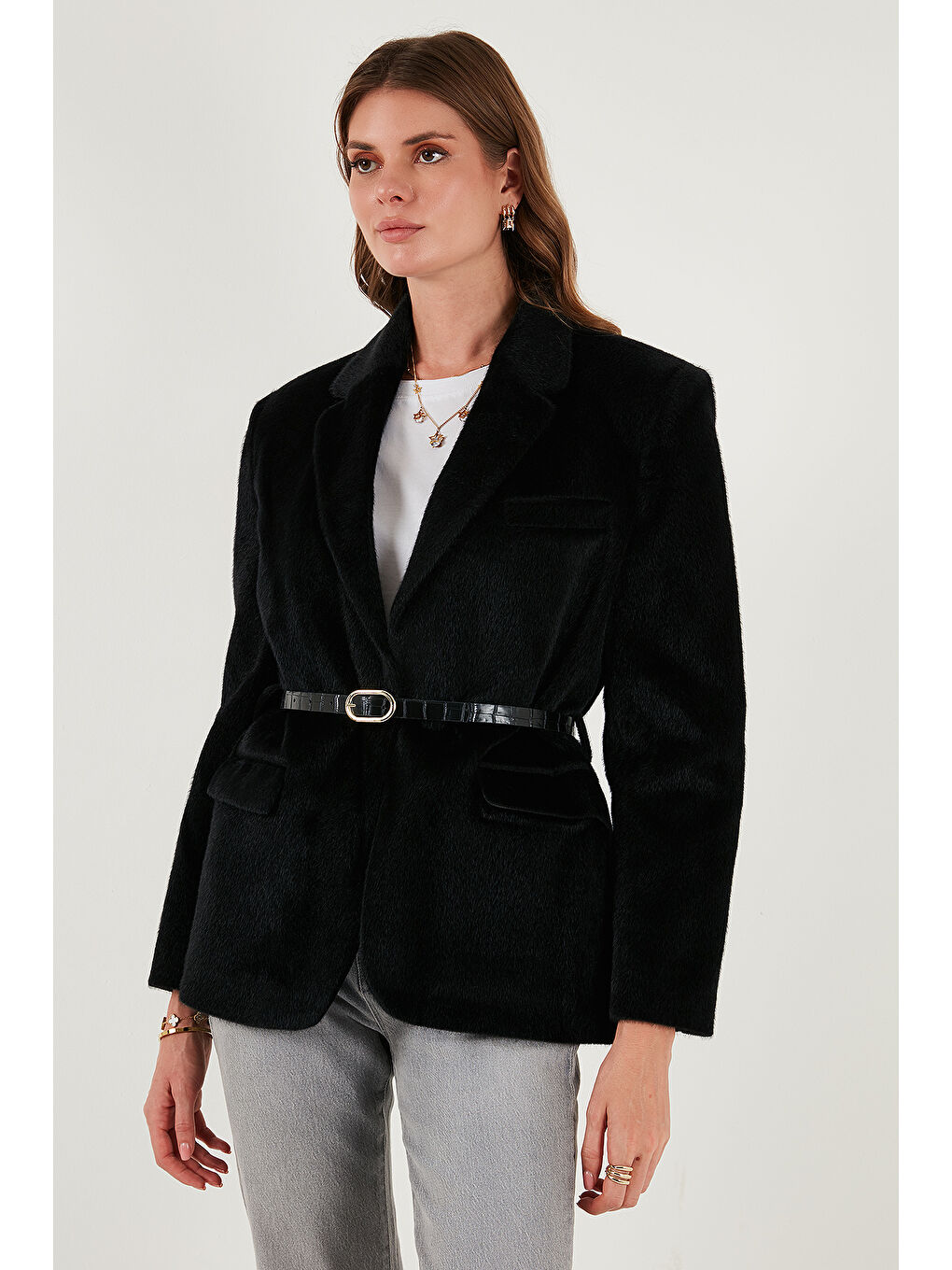 Siyah Regular Fit Astarlı Kemer Detaylı Pelüş Dokulu Ceket 6839490-3