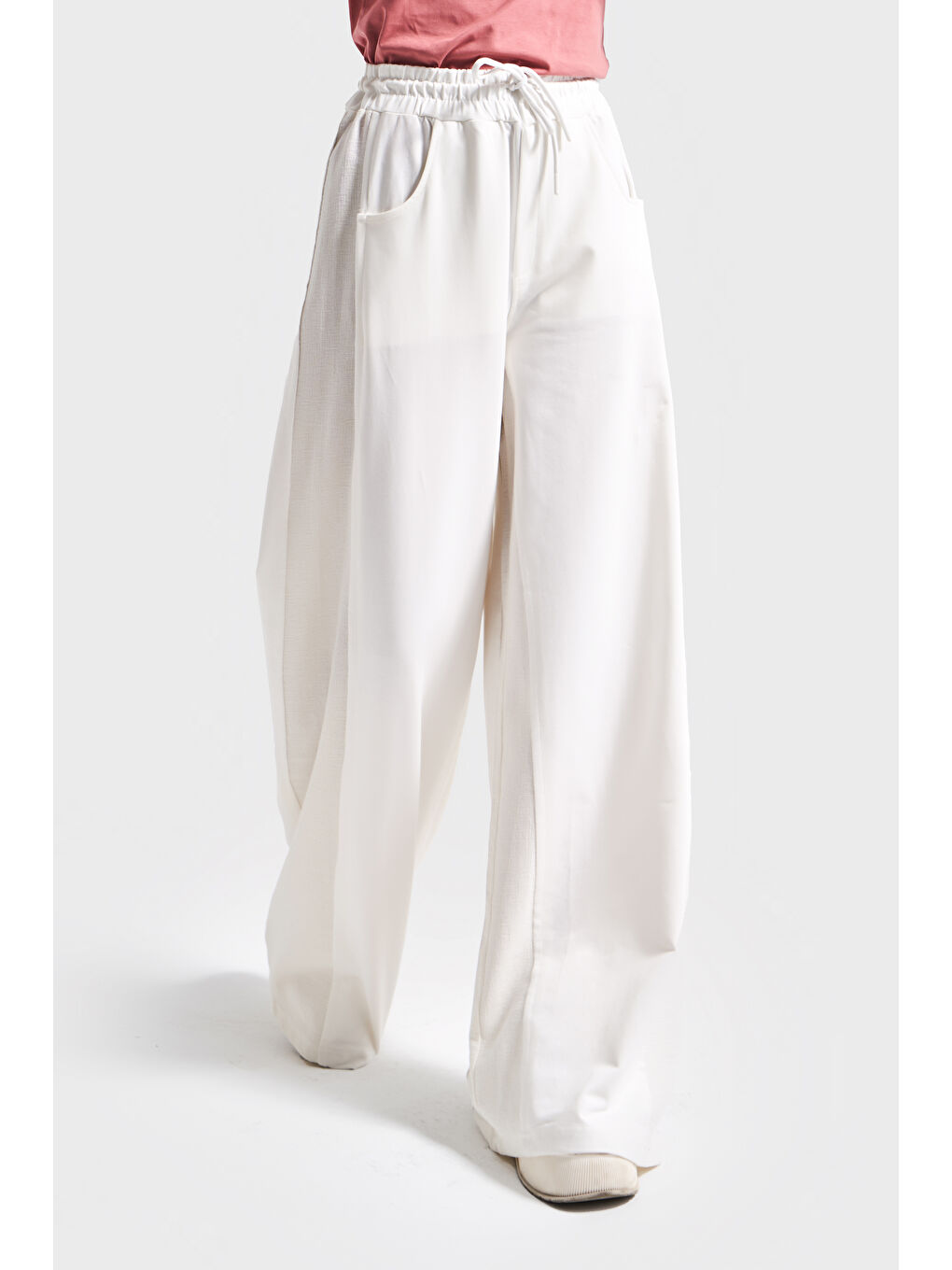 Kadın Ekru Renk Palazzo Fit Şerit Detaylı Pamuk Kumaş Rahat Kesim Tasarım Pantolon-1