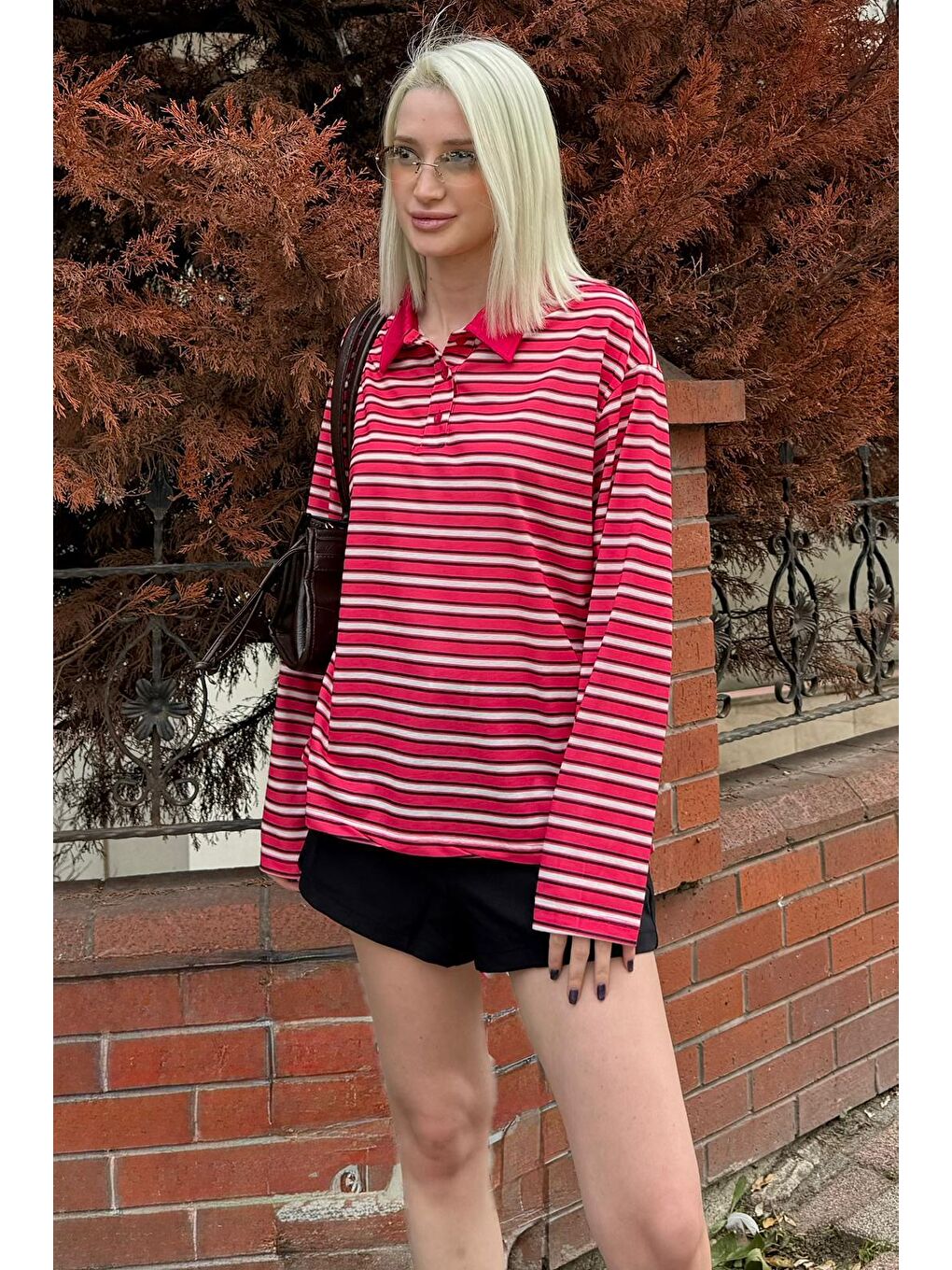 Kırmızı Çizgili Düğmeli  Polo Yaka Kadın Uzun Kollu Tişört  Mg2574-2