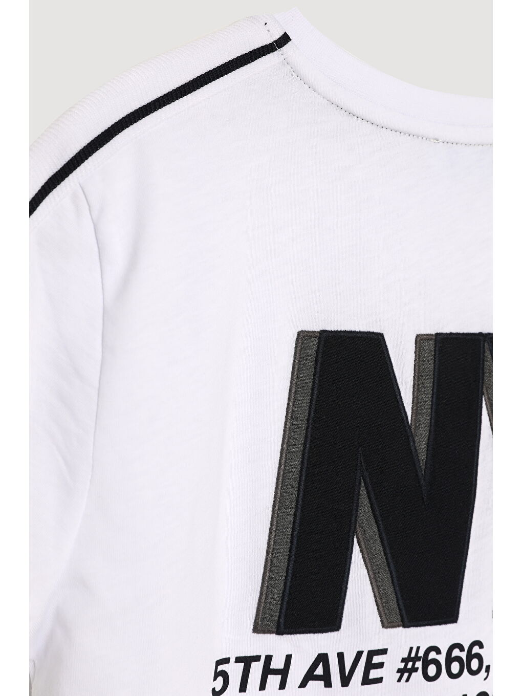 Yazı Baskılı Crop Kısa Kol Tişört Beyaz-2