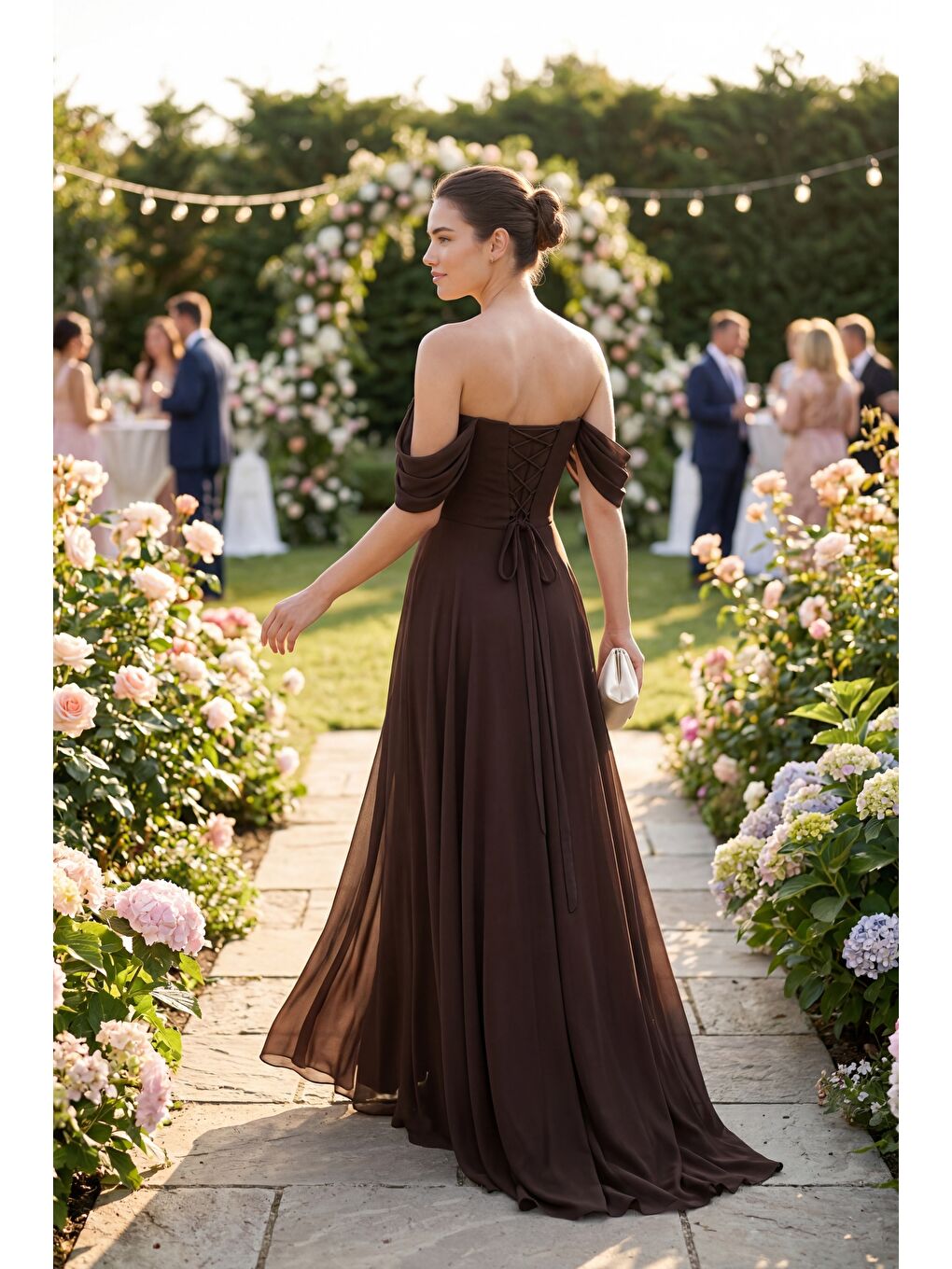 Kadın Kahverengi Kayık Yaka Kuyruklu Uzun Şifon Abiye Elbise-4