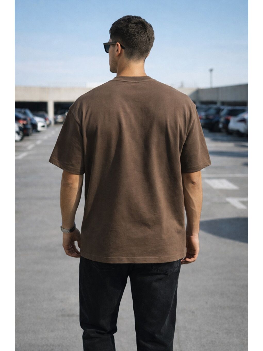 Kahverengi Erkek Oversize Tişört – Minimal “Don’t Look Back” Detaylı Basic-2