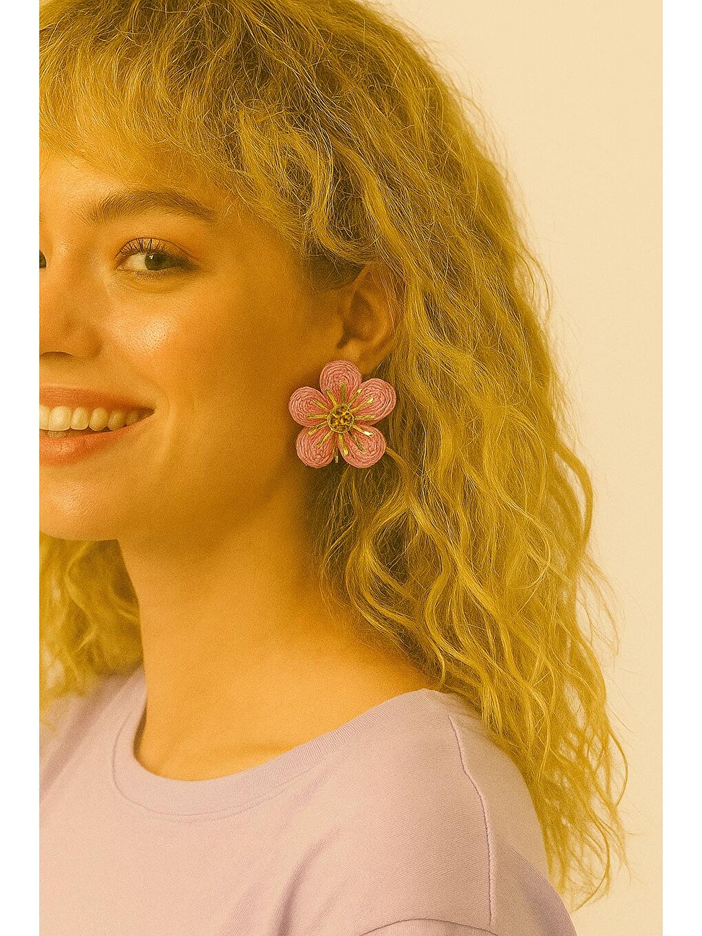 Pembe Altın Detaylı Çiçek Küpe-1