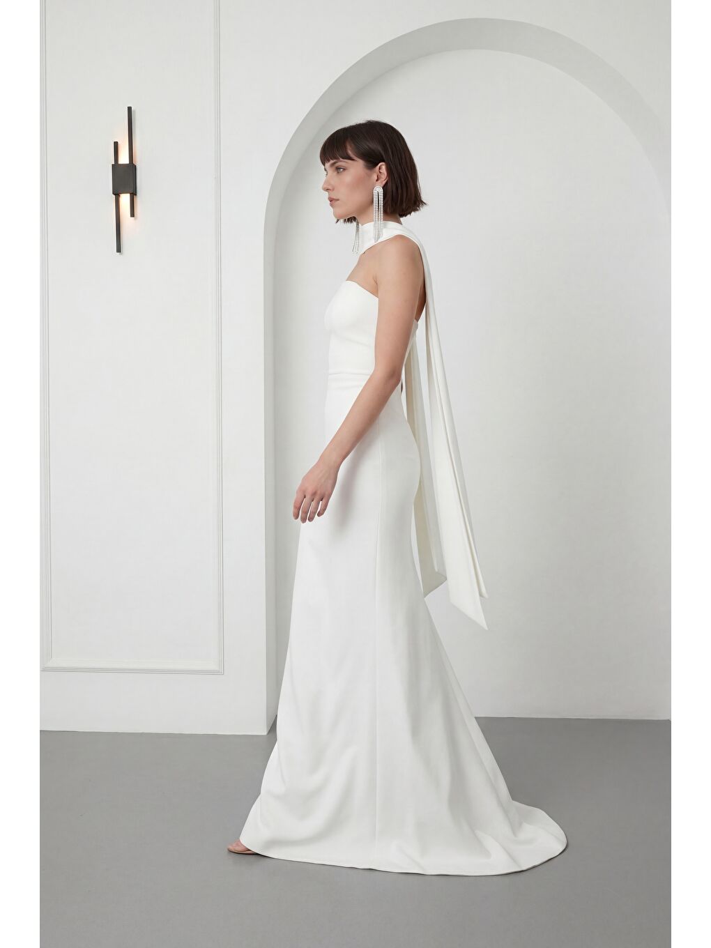 Kadın Beyaz Dar Kalıp Şal Yaka Detay Uzun Abiye Elbise-2