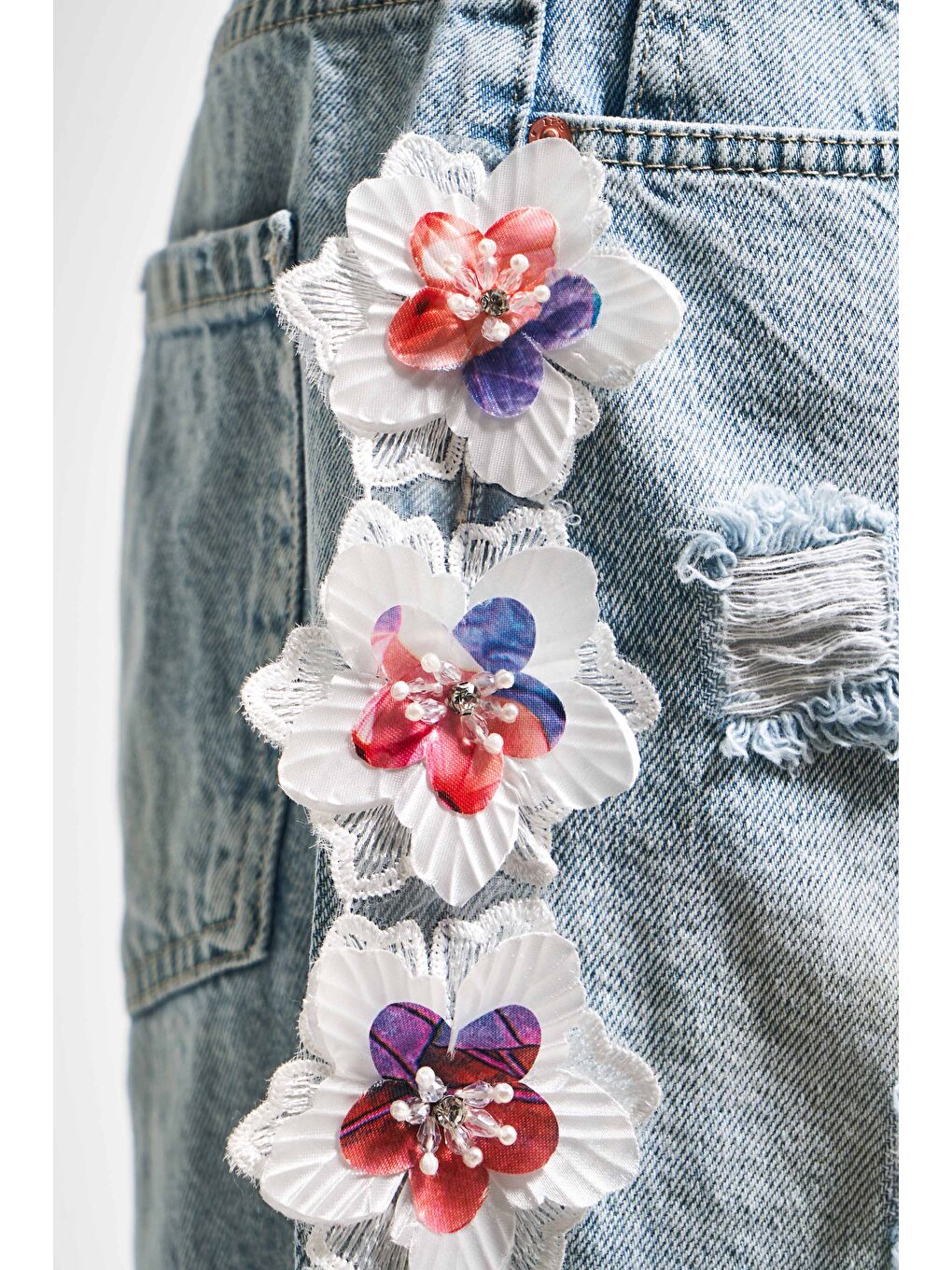 Mavi Kadın G Jean Rengi D 12S5 Dantel Çiçek Nakışlı Tasarım Bol Kesim Denim Şort-3