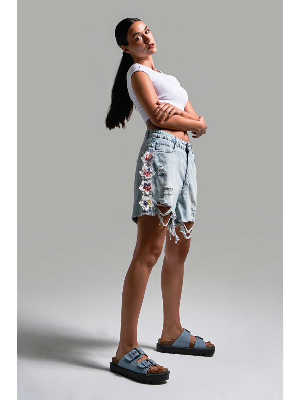Mavi Kadın G Jean Rengi D 12S5 Dantel Çiçek Nakışlı Tasarım Bol Kesim Denim Şort-4
