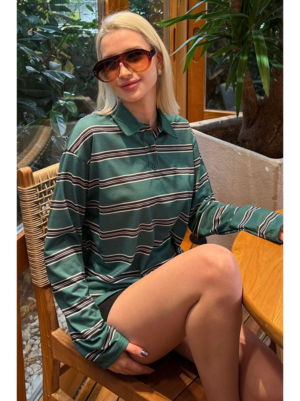 Yeşil Çizgili Düğmeli  Polo Yaka Kadın Uzun Kollu Tişört  Mg2574-4