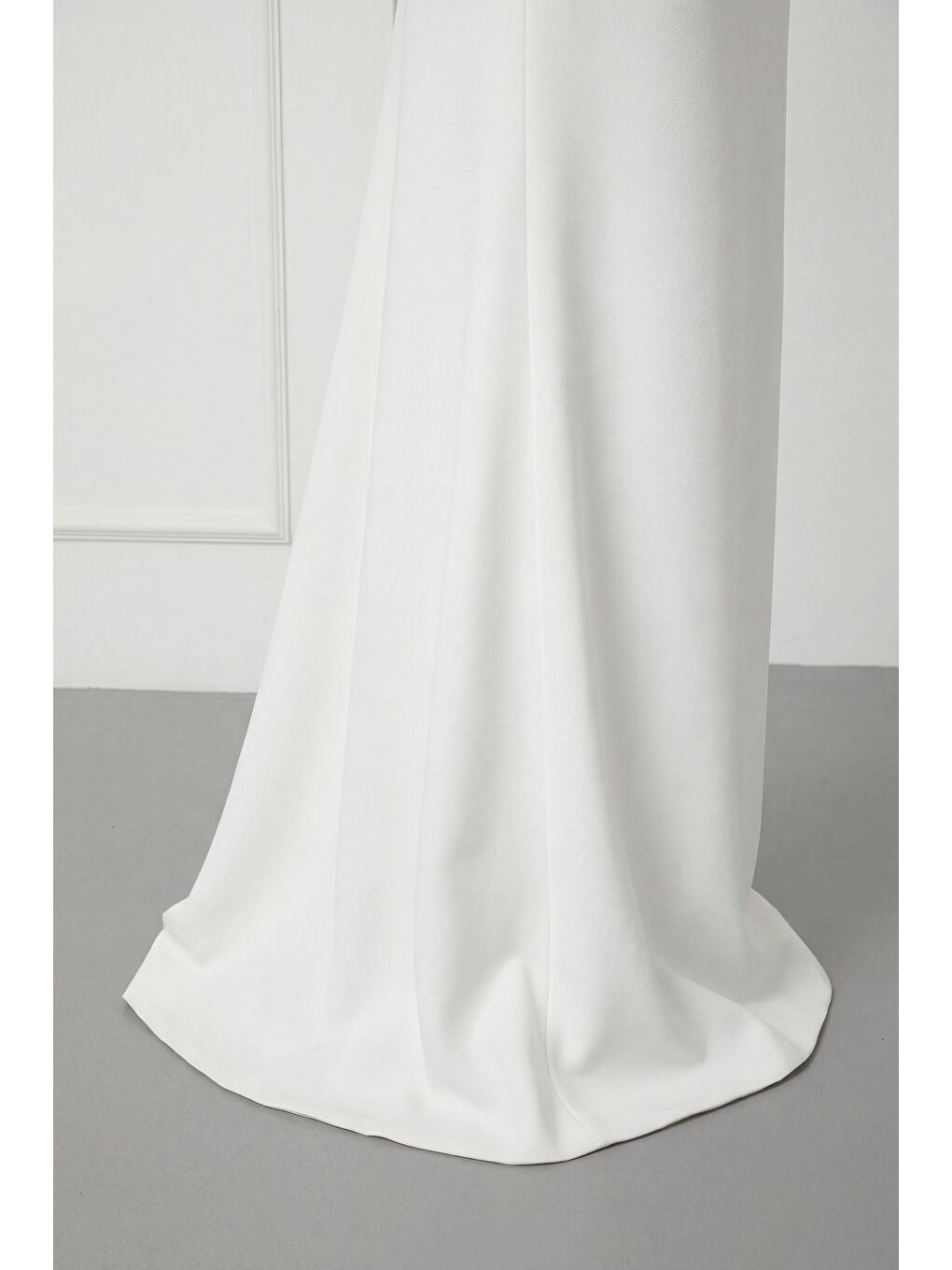 Kadın Beyaz Dar Kalıp Şal Yaka Detay Uzun Abiye Elbise-3