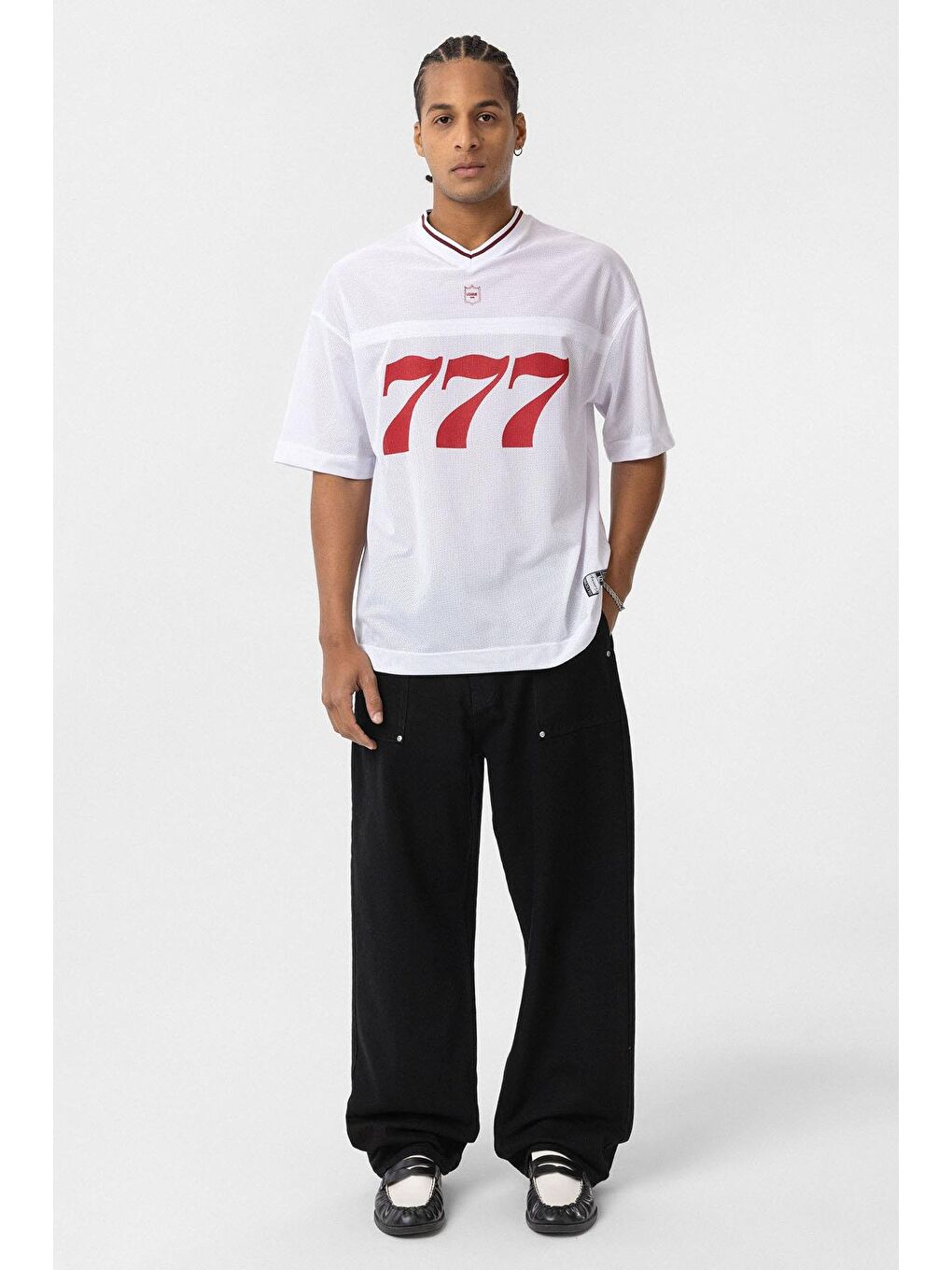 Oversize V Yaka Forma Tişört Beyaz