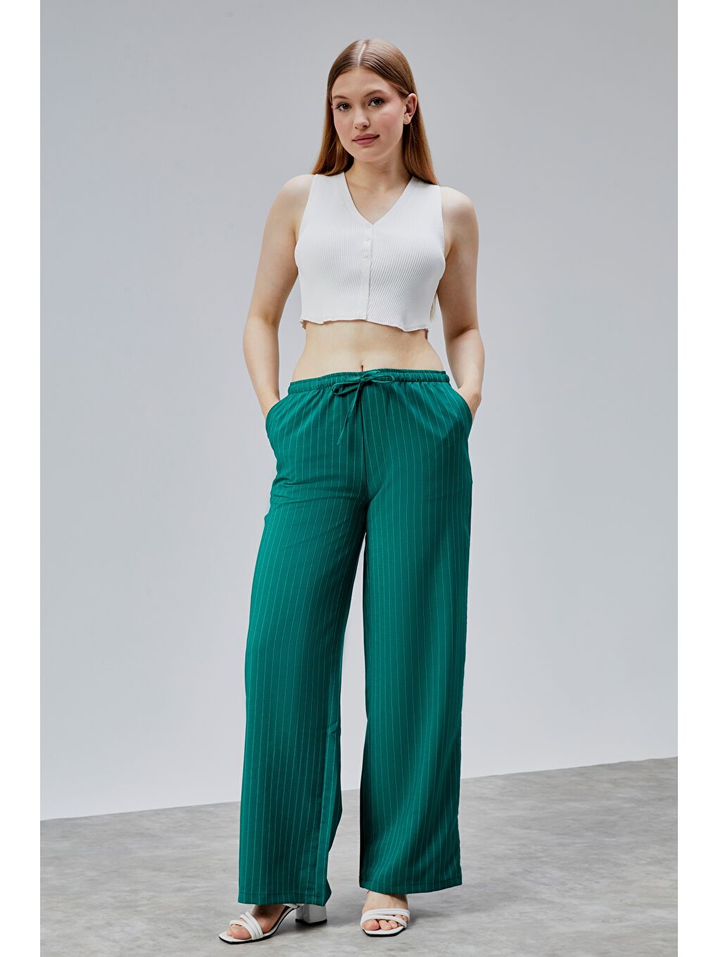 Yeşil Kadın Pantolon Geniş Paça Yüksel Bel Cepli Çizgili Pantolon ÇİZGİLİ-PANTOLON-1