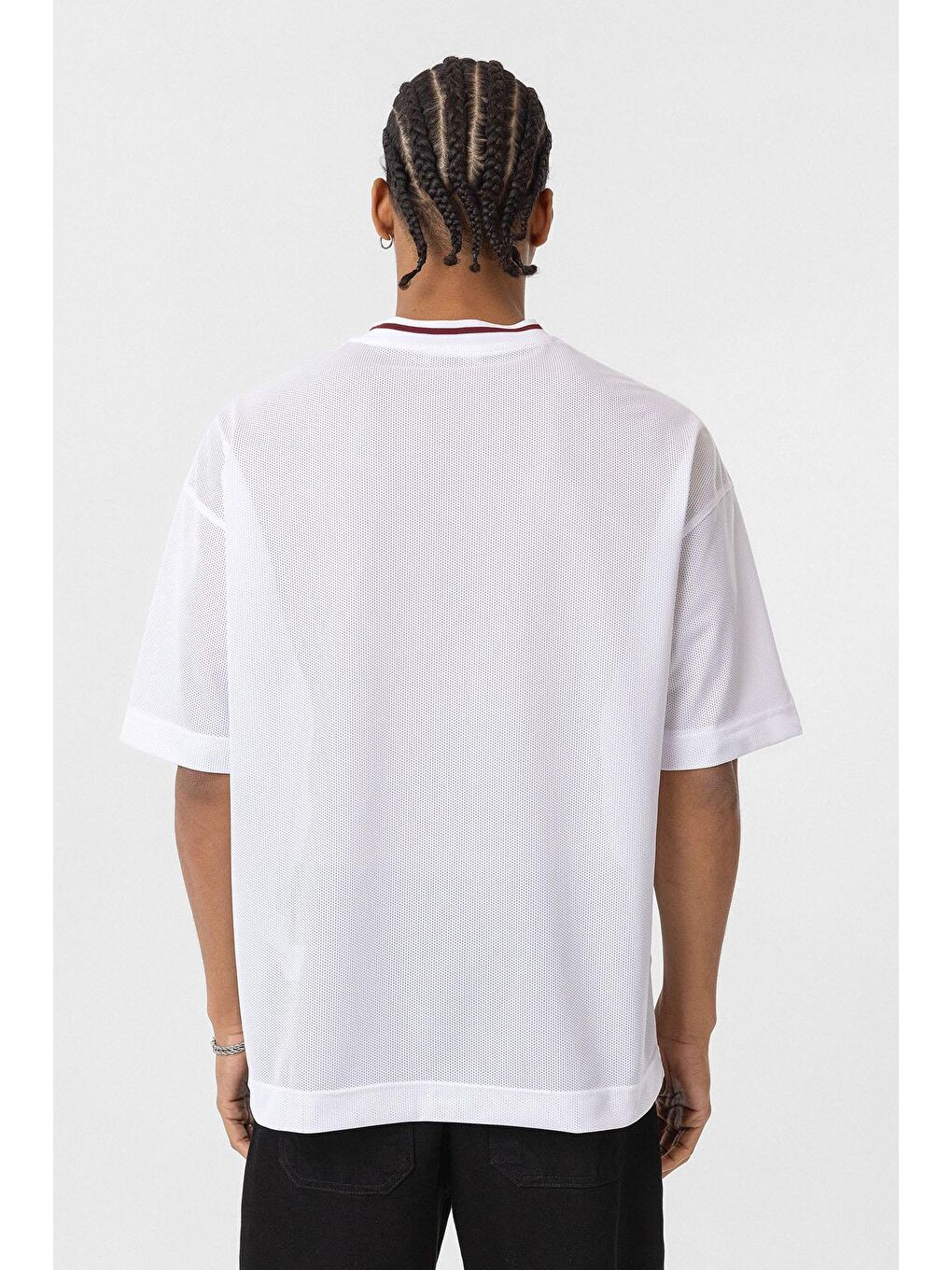 Oversize V Yaka Forma Tişört Beyaz-3