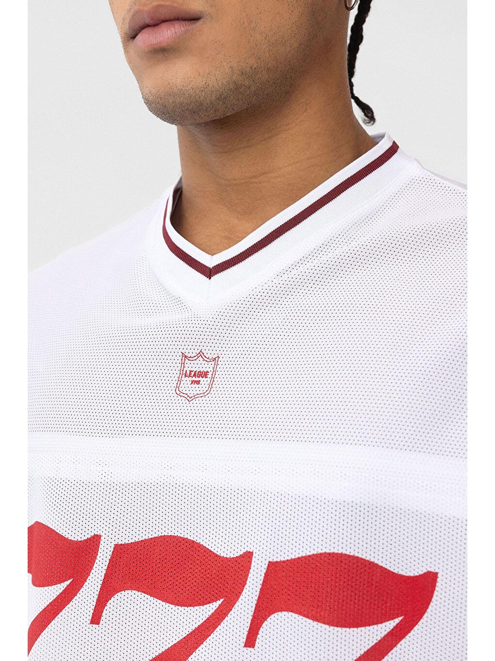 Oversize V Yaka Forma Tişört Beyaz-4