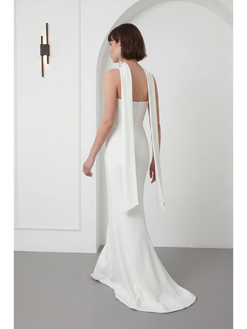 Kadın Beyaz Dar Kalıp Şal Yaka Detay Uzun Abiye Elbise-5