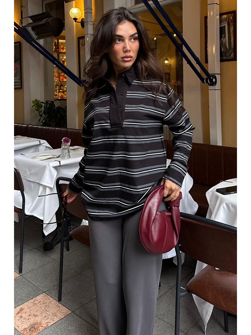 Siyah Çizgili Düğmeli Polo Yaka Kadın Uzun Kollu Tişört  Mg2587-1