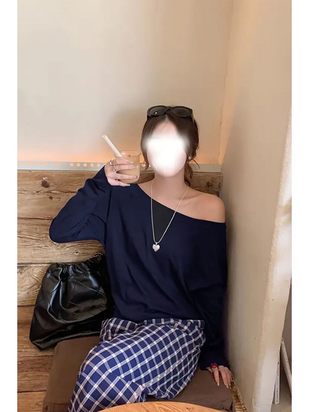 Lacivert Kadın Düşük Omuz Kayık Yaka Oversize Uzun Kollu T-Shirt-3