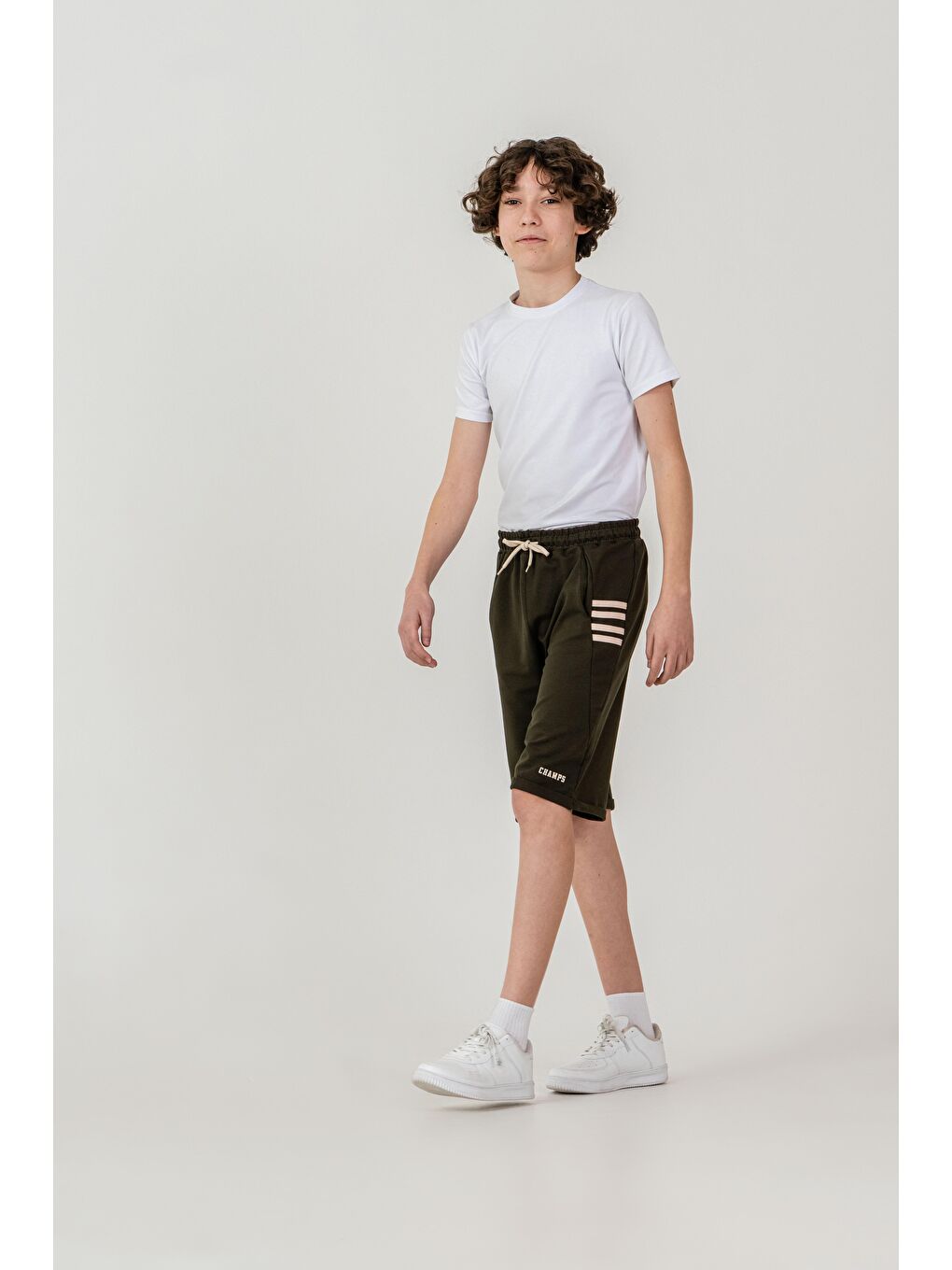 Haki Champs Baskılı Yanlar 4 Şerit Biyeli  Erkek Çocuk Şort-2